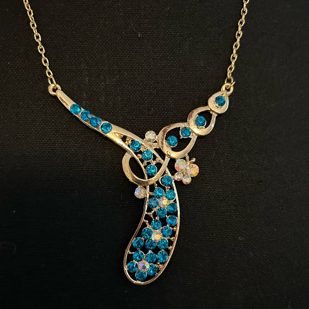 Betsey Johnson floral rhinestone necklace